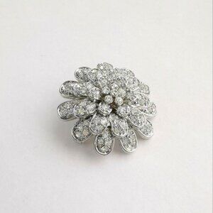 Chrysanthemum Flower crystal brooch pin silver tone